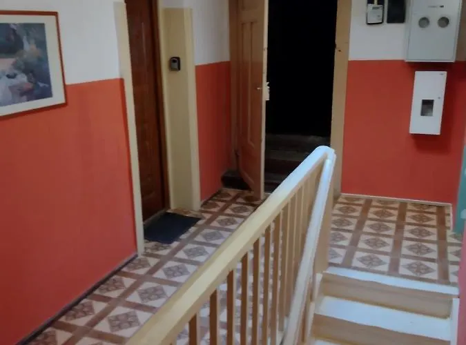 Sudety Hut ポドグジン